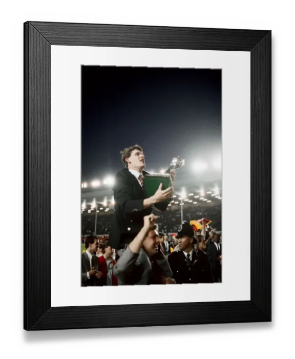 Framed Print : Liverpool 0 v 2 Arsenal, Division One League Title clincher at Anfield, Liverpool