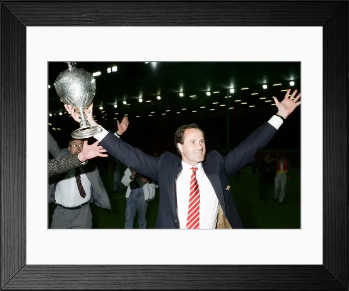 Framed Print : Liverpool 0 v 2 Arsenal, Division One League Title clincher at Anfield, Liverpool