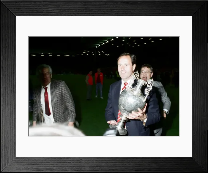 Framed Print : Liverpool 0 v 2 Arsenal, Division One League Title clincher at Anfield, Liverpool