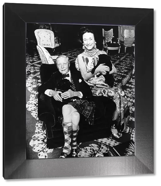Duke & Duchess of Windsor at their home Dbase MSI Brochure