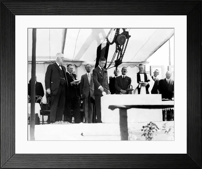 Framed Print : King Edward VIII - Abdicated 10 December 1936 then became the Duke of Windsor Framed Print : King Edward VIII - Abdicated 10 December 1936 then became the Duke of Windsor
