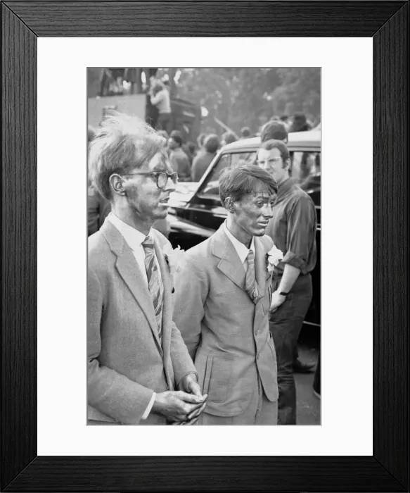 Framed Print : British modern artists Gilbert Proesch and George Passmore, known as Gilbert and George Framed Print : British modern artists Gilbert Proesch and George Passmore, known as Gilbert and George