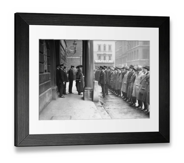 Framed Print : Sir William Pryke the Lord Mayor of London addressing City of London special constables