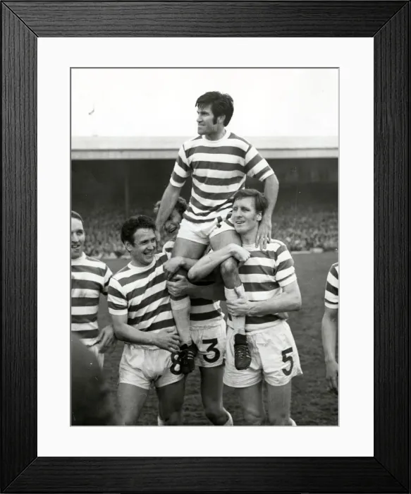 Framed Print : Celtic versus CLyde March 1971 sport footbaall Celtic inside forward Bertie Framed Print : Celtic versus CLyde March 1971 sport footbaall Celtic inside forward Bertie