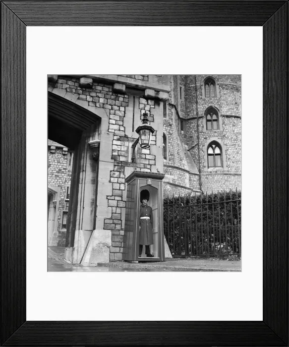 Framed Print : Guards at Windsor Castle, Berkshire. 2nd November 1962 Framed Print : Guards at Windsor Castle, Berkshire. 2nd November 1962