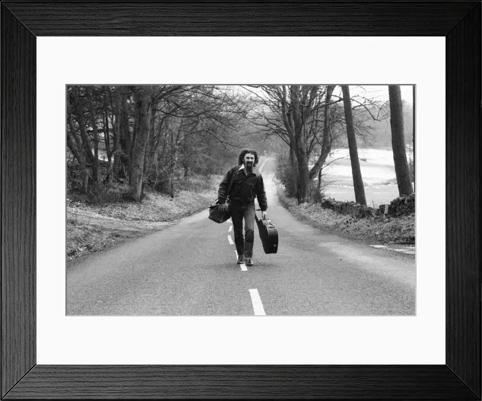 Framed Print : Billy Connolly, traveling in the North West of England, as part of his 64 date Big Wee