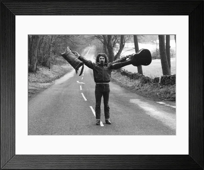 Framed Print : Billy Connolly, traveling in the North West of England, as part of his 64 date Big Wee Framed Print : Billy Connolly, traveling in the North West of England, as part of his 64 date Big Wee