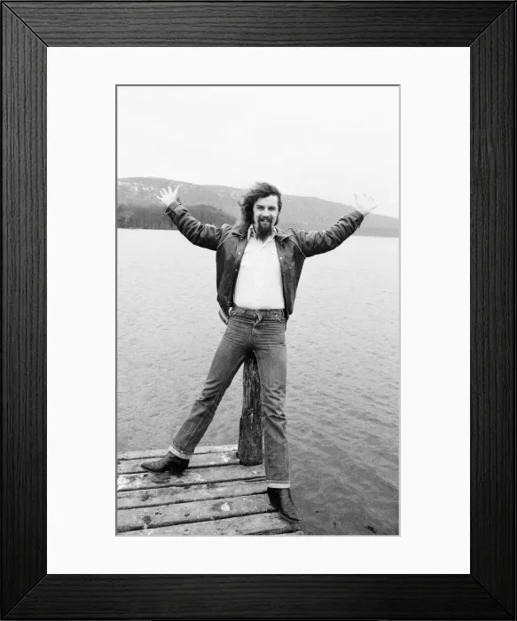 Framed Print : Billy Connolly, traveling in the North West of England, as part of his 64 date Big Wee Framed Print : Billy Connolly, traveling in the North West of England, as part of his 64 date Big Wee