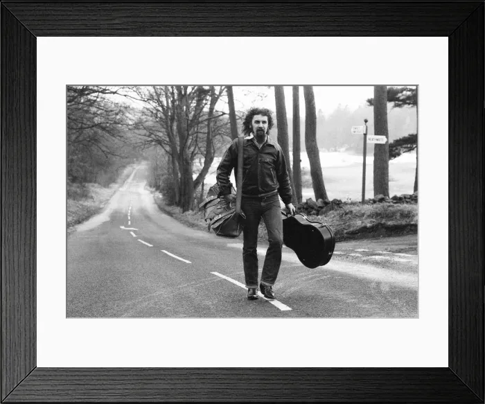 Framed Print : Billy Connolly, traveling in the North West of England, as part of his 64 date Big Wee Framed Print : Billy Connolly, traveling in the North West of England, as part of his 64 date Big Wee