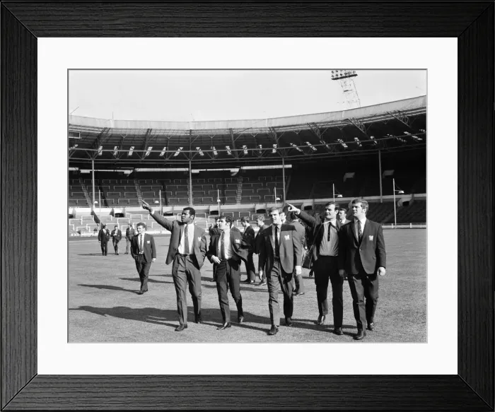 Framed Print : Salford Red Devils rugby league team members inspect the pitch at Wembley Stadium ahead Framed Print : Salford Red Devils rugby league team members inspect the pitch at Wembley Stadium ahead