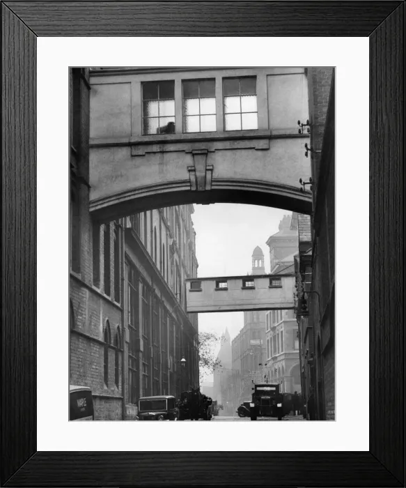 Framed Print : Crossover bridges in Dalton Street, Birmingham, West Midlands, Thursday 7th October 1937 Framed Print : Crossover bridges in Dalton Street, Birmingham, West Midlands, Thursday 7th October 1937