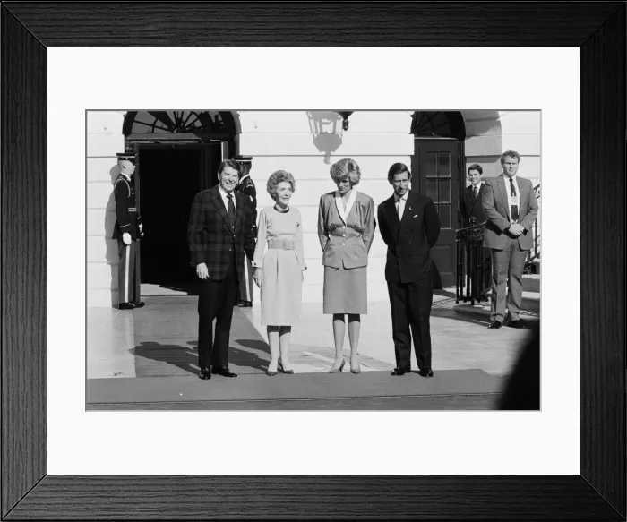 Framed Print : USA President Ronald Reagan and his wife Nancy welcome Princess Diana Framed Print : USA President Ronald Reagan and his wife Nancy welcome Princess Diana