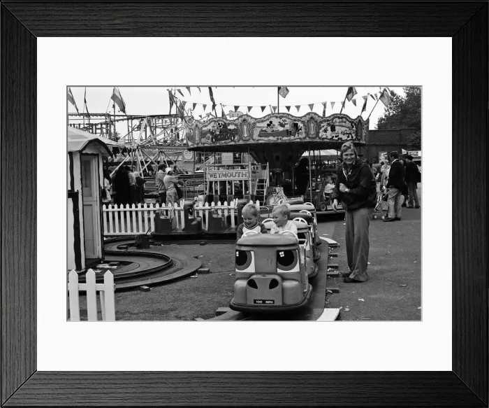 Framed Print : Scenes at Weymouth Fairground, Dorset. 14th July 1977