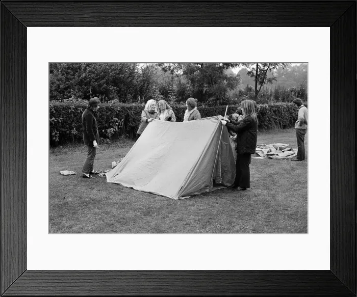 Framed Print : Pupils from the Blue Coat Church of England School, Coventry, on an outdoor expedition Framed Print : Pupils from the Blue Coat Church of England School, Coventry, on an outdoor expedition