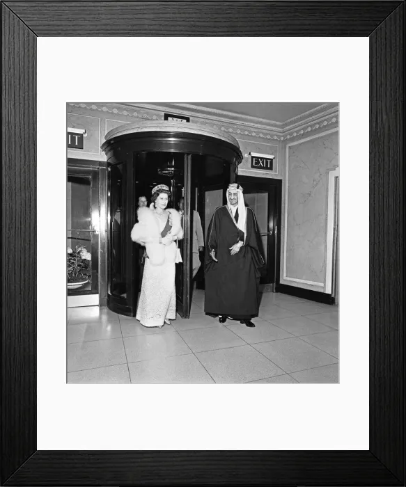 Framed Print : King Faisal of Saudi Arabia, State Visit to London, May 1967 Framed Print : King Faisal of Saudi Arabia, State Visit to London, May 1967