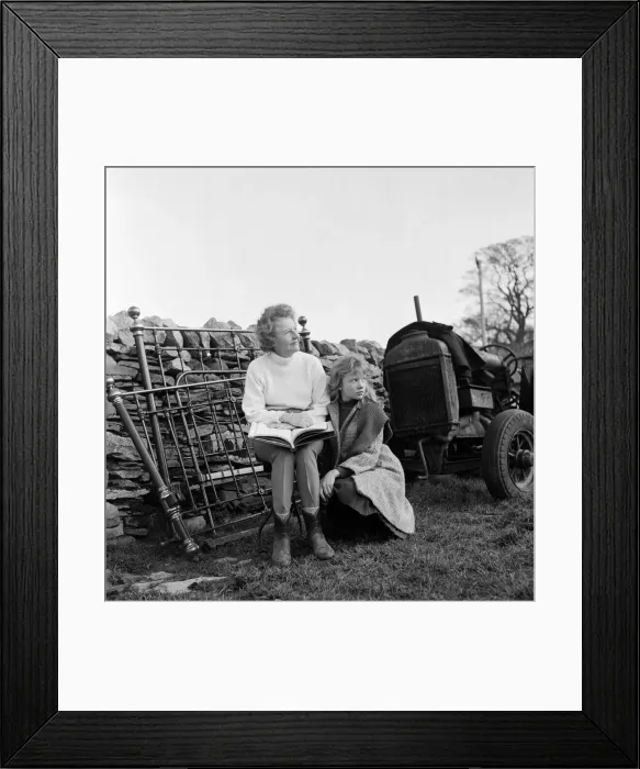 Framed Print : Mary Hayley Bell and her daughter Hayley Mills pictured out in the sun at Downham Framed Print : Mary Hayley Bell and her daughter Hayley Mills pictured out in the sun at Downham