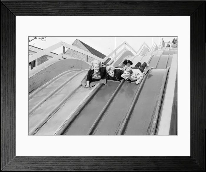 Framed Print : Scenes at Bembom Brothers White Knuckle Theme Park (formerly known as Dreamland Framed Print : Scenes at Bembom Brothers White Knuckle Theme Park (formerly known as Dreamland