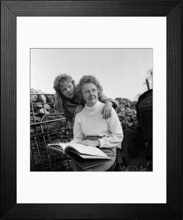 Framed Print : Mary Hayley Bell and her daughter Hayley Mills pictured out in the sun at Downham Framed Print : Mary Hayley Bell and her daughter Hayley Mills pictured out in the sun at Downham