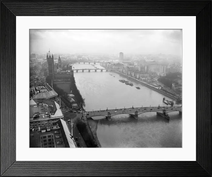 Framed Print : An aerial view of the River Thames at Westminster. 27th January 1965 Framed Print : An aerial view of the River Thames at Westminster. 27th January 1965