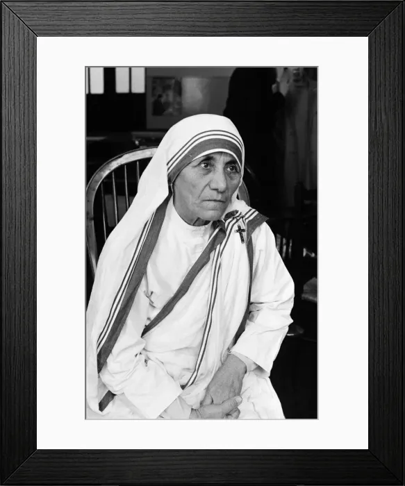 Framed Print : Mother Teresa pictured in London to plea for aid for the children of India who need