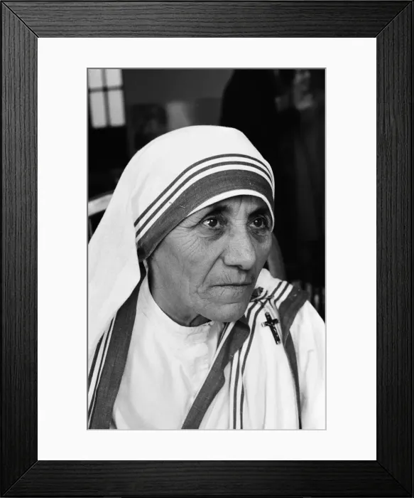 Framed Print : Mother Teresa pictured in London to plea for aid for the children of India who need
