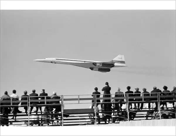 The Concorde makes its first appearance at Farnborough Air Show by flying low over