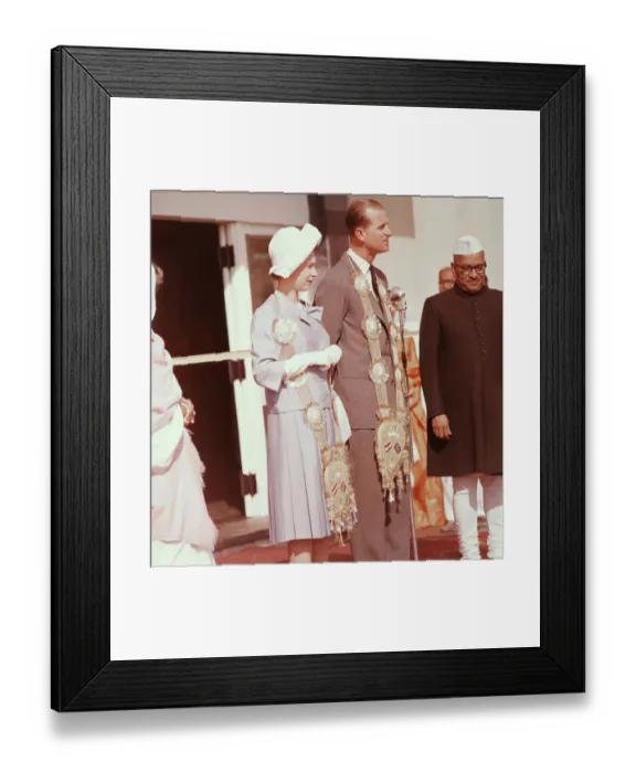 Framed Print : Queen Elizabeth II during her visit to Sierra Leone, November 1961 The visit was Framed Print : Queen Elizabeth II during her visit to Sierra Leone, November 1961 The visit was