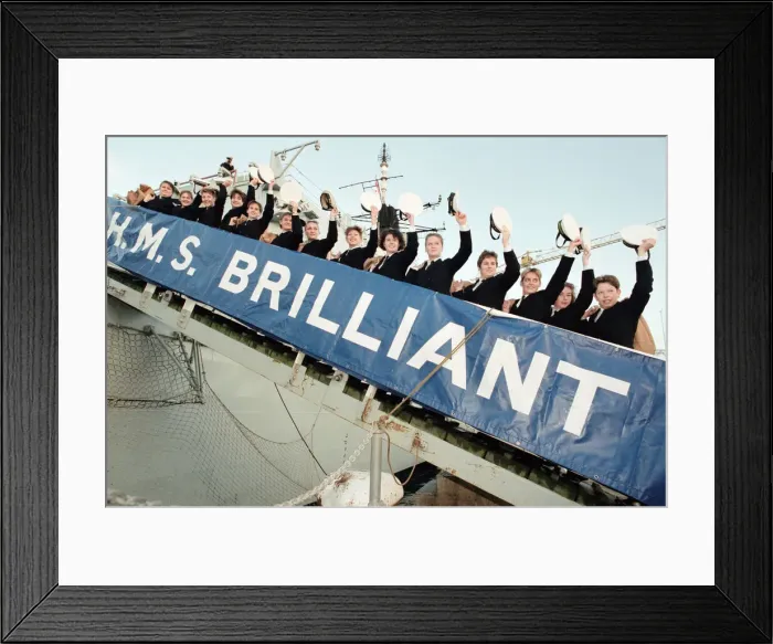 Framed Print : Wrens pictured as they join the HMS Brilliant for war duty. 8th October 1990 Framed Print : Wrens pictured as they join the HMS Brilliant for war duty. 8th October 1990