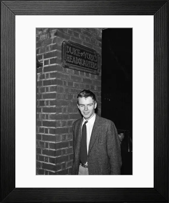 Framed Print : Max Mosley, a territorial paratrooper, after his evening training session at the Duke of Framed Print : Max Mosley, a territorial paratrooper, after his evening training session at the Duke of