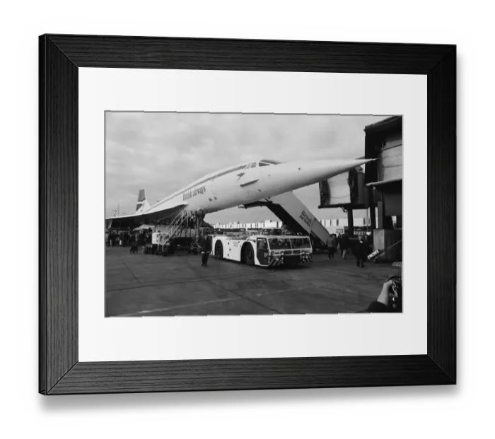 Framed Print : Inaugural commercial flights of the supersonic airliner Concorde on 21st January 1976 Framed Print : Inaugural commercial flights of the supersonic airliner Concorde on 21st January 1976