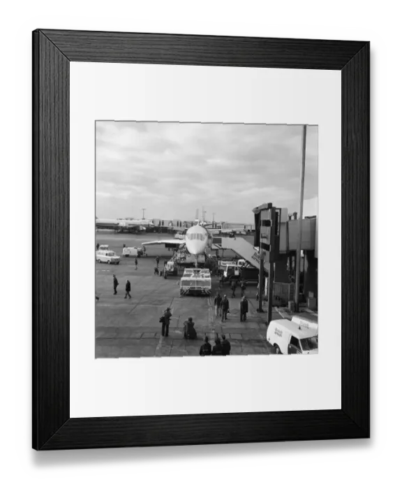 Framed Print : Inaugural commercial flights of the supersonic airliner Concorde on 21st January 1976