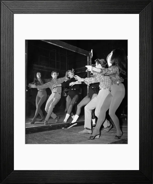 Framed Print : Cliff Richard rehearsing a dance routine for his new film Wonderful Life Framed Print : Cliff Richard rehearsing a dance routine for his new film Wonderful Life