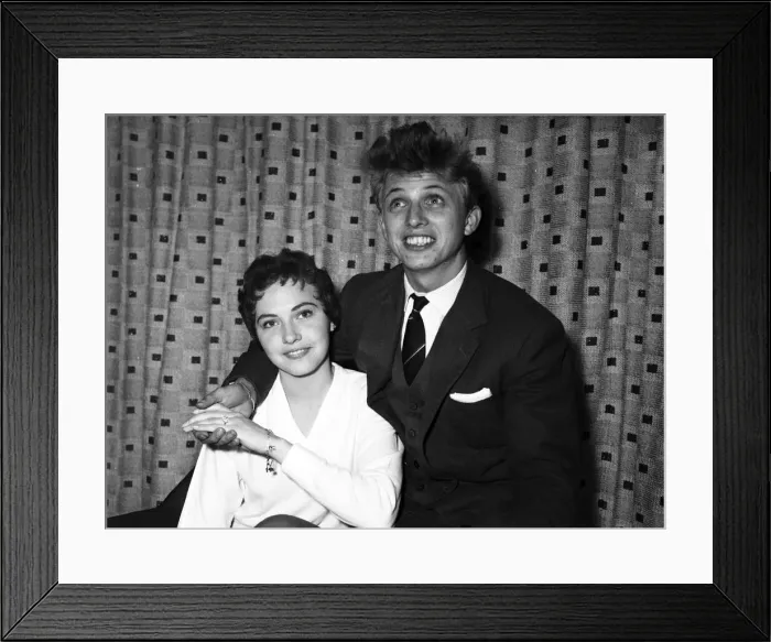 Framed Print : Singer and actor Tommy Steele announces his engagement to Ann Donoghue. 11th June 1958