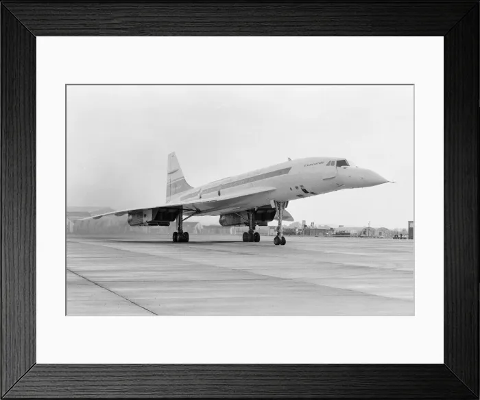 Framed Print : Test flight of the British built Concorde prototype 002 over the Bay of Biscay Framed Print : Test flight of the British built Concorde prototype 002 over the Bay of Biscay