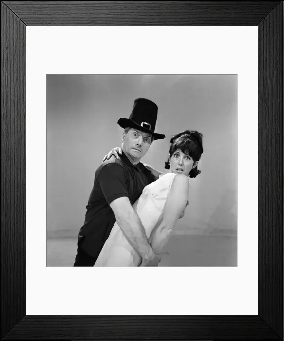 Framed Print : Dick Emery and Una Stubbs rehearsing for the Dick Emery Show Framed Print : Dick Emery and Una Stubbs rehearsing for the Dick Emery Show