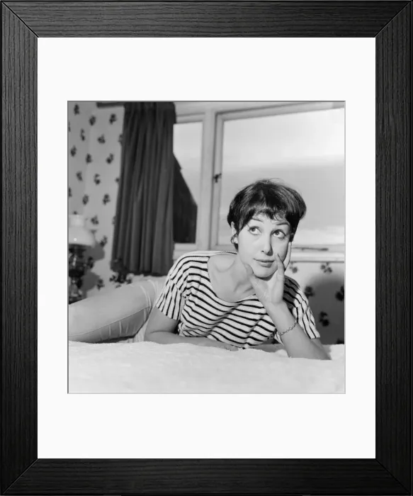 Framed Print : Dancer Una Stubbs, aged 22, in her flat in London. 4th December 1959 Framed Print : Dancer Una Stubbs, aged 22, in her flat in London. 4th December 1959
