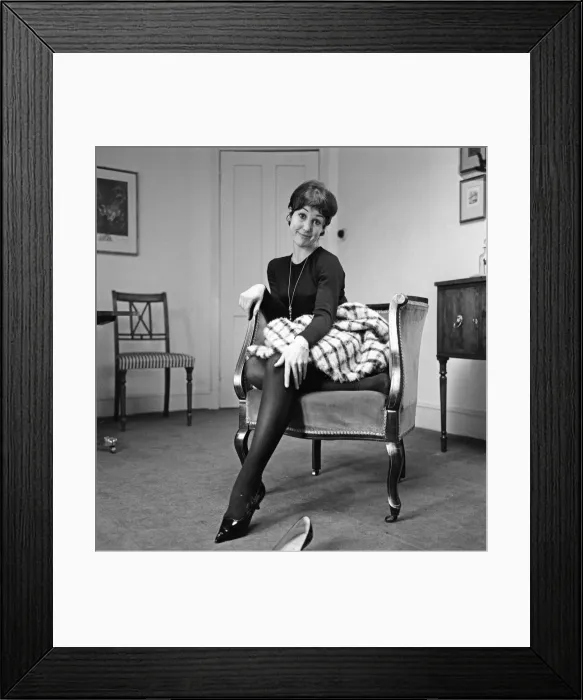 Framed Print : Dancer Una Stubbs, aged 22, in her flat in London. 4th December 1959 Framed Print : Dancer Una Stubbs, aged 22, in her flat in London. 4th December 1959