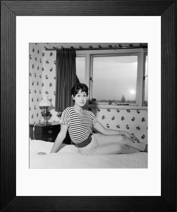 Framed Print : Dancer Una Stubbs, aged 22, in her flat in London. 4th December 1959 Framed Print : Dancer Una Stubbs, aged 22, in her flat in London. 4th December 1959