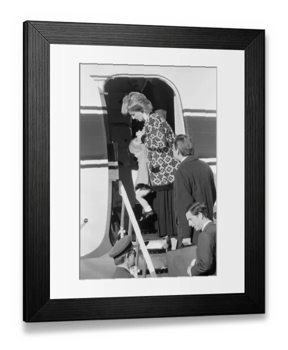 Framed Print : Prince Harry and his mother Princess Diana, arrive at Heathrow Airport, London
