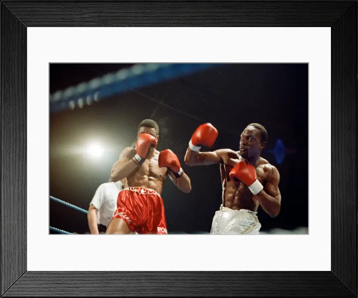 Framed Print : Michael Watson vs Nigel Benn for the British Commonwealth middleweight title Framed Print : Michael Watson vs Nigel Benn for the British Commonwealth middleweight title