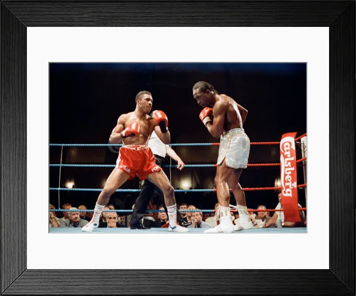 Framed Print : Michael Watson vs Nigel Benn for the British Commonwealth middleweight title Framed Print : Michael Watson vs Nigel Benn for the British Commonwealth middleweight title