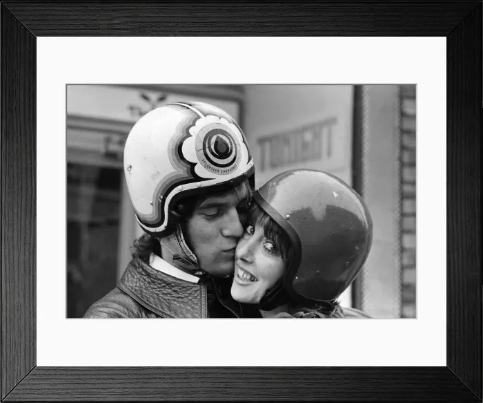 Framed Print : Actress Una Stubbs and her husband Nicky Henson arrive at the Young Vic Theatre for a