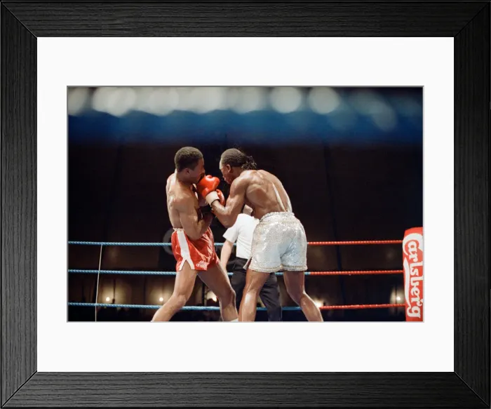 Framed Print : Michael Watson vs Nigel Benn for the British Commonwealth middleweight title Framed Print : Michael Watson vs Nigel Benn for the British Commonwealth middleweight title