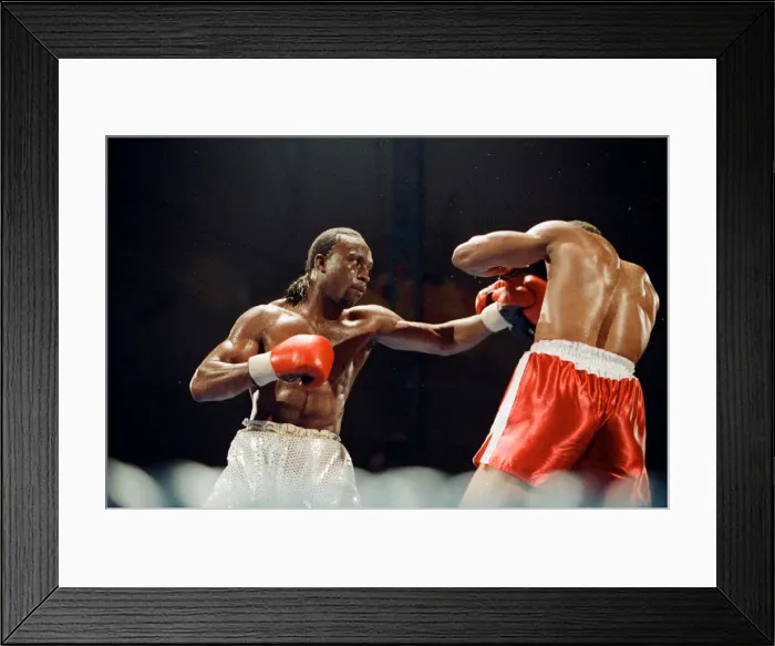 Framed Print : Michael Watson vs Nigel Benn for the British Commonwealth middleweight title Framed Print : Michael Watson vs Nigel Benn for the British Commonwealth middleweight title
