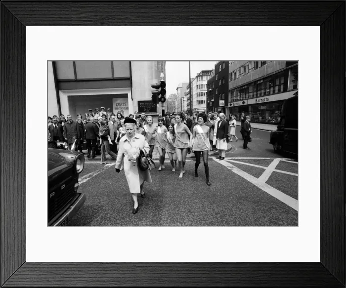 Framed Print : London stores are holding a shopping festival, the Britain is Great
