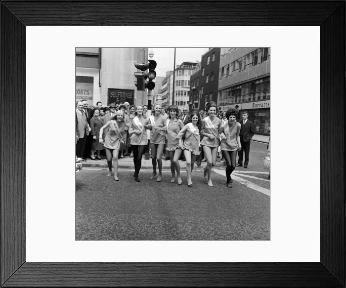 Framed Print : London stores are holding a shopping festival, the Britain is Great