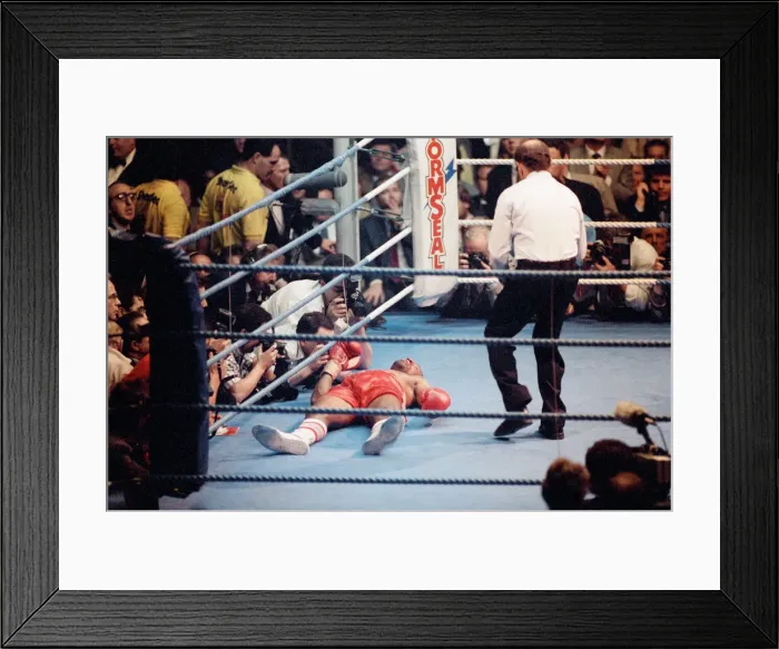 Framed Print : Mike McCallum vs Michael Watson for the WBA middleweight title Framed Print : Mike McCallum vs Michael Watson for the WBA middleweight title