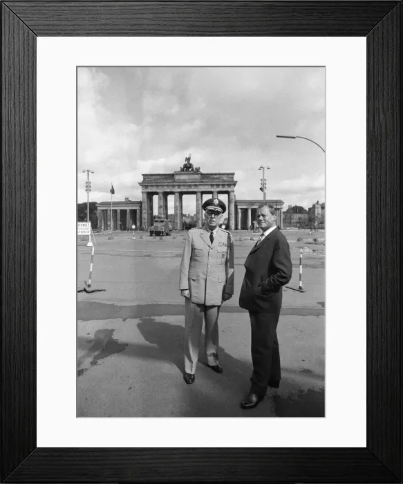 Framed Print : General Bruce C Clarke, Commander In Chief of the US Army in Europe at the Brandenburg Framed Print : General Bruce C Clarke, Commander In Chief of the US Army in Europe at the Brandenburg