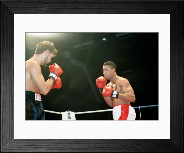 Framed Print : Michael Watson vs Craig Trotter for the Commonwealth middleweight title Framed Print : Michael Watson vs Craig Trotter for the Commonwealth middleweight title