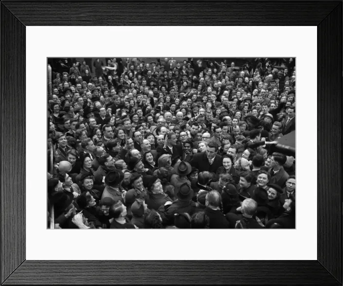 Framed Print : American evangelist Billy Graham is welcomed by huge enthusiastic crowds at Waterlooo Framed Print : American evangelist Billy Graham is welcomed by huge enthusiastic crowds at Waterlooo